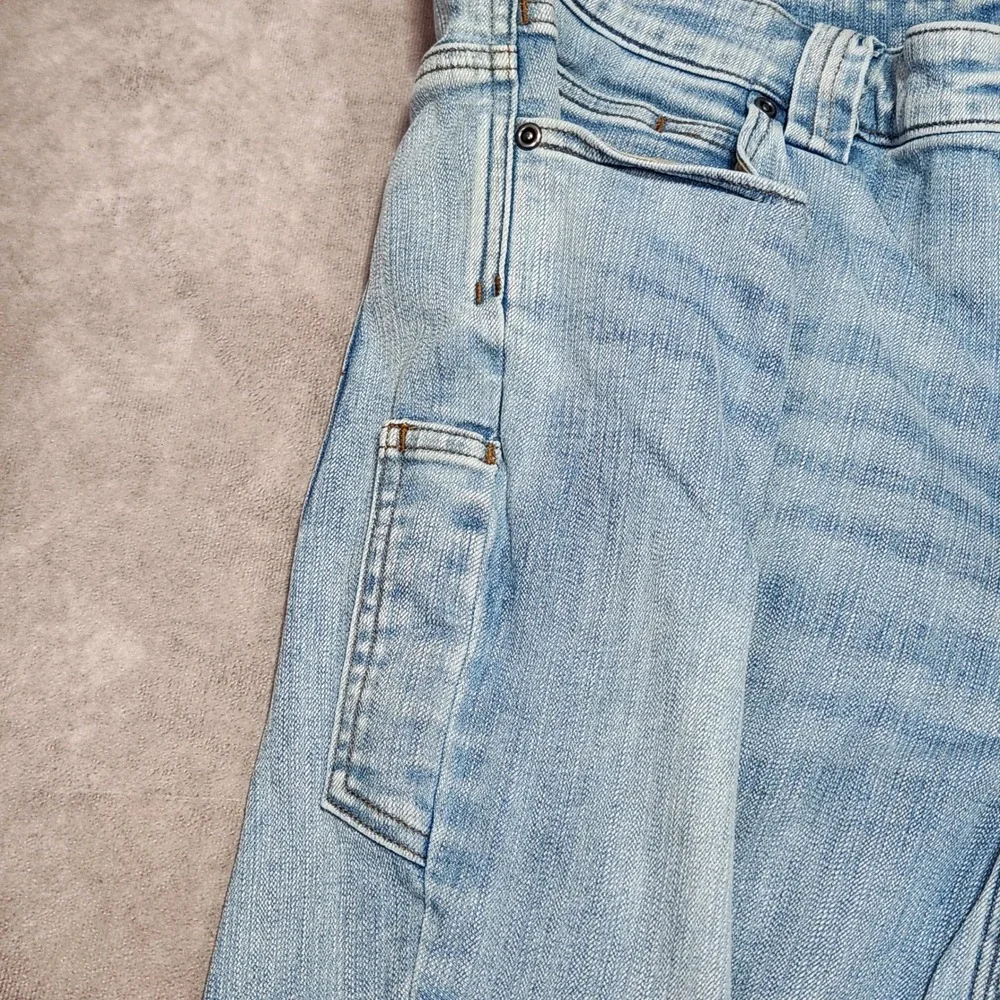Duluth Trading Co Mens Ballroom Doubleflex Slim Fit Light Wash Jeans 40x30